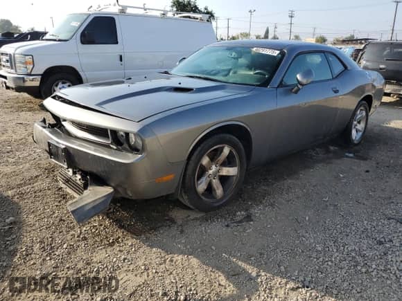 2011 Dodge Challenger z VIN 2B3CJ4DG9BH603294, wystawiony jako Copart lot #90291775 z przebiegiem 149 681 mil mil oraz Czysty tytuł • Clean title. Historia ofert i sprzedaży dostępna na DreamBid. Obrazek 1.