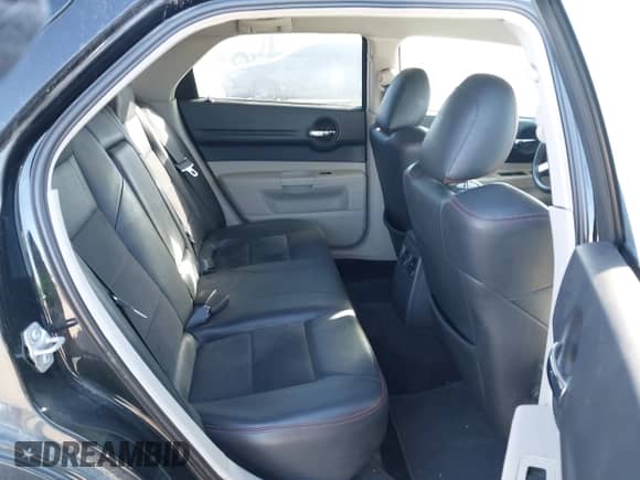 2007 Dodge Magnum R/T with VIN 2D4GV57247H737215, listed as a IAAI auction lot 41388776 with 116,326 mi miles and . Bid and sale history available at DreamBid. Image 8.