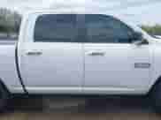 2018 Ram 1500 Big Horn z VIN 1C6RR7LG8JS258214, wystawiony jako IAAI lot #41983843 z przebiegiem 83 929 mil mil oraz . Historia ofert i sprzedaży dostępna na DreamBid. Obrazek 13.