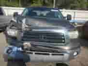 2007 Toyota Tundra SR5 z VIN 5TBEV54157S456793, wystawiony jako Copart lot #83933975 z przebiegiem Nie podano mil oraz Szkoda całkowita • Salvage title. Historia ofert i sprzedaży dostępna na DreamBid. Obrazek 5.