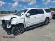 2021 Chevrolet Suburban LT z VIN 1GNSCCKD4MR308637, wystawiony jako IAAI lot #41275312 z przebiegiem 84 833 mil mil oraz . Historia ofert i sprzedaży dostępna na DreamBid. Obrazek 2.