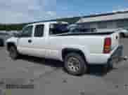 2006 GMC Sierra 1500 SLE1 z VIN 1GTEK19B36Z189192, wystawiony jako Copart lot #65479665 z przebiegiem 198 445 mil mil oraz Czysty tytuł • Clean title. Historia ofert i sprzedaży dostępna na DreamBid. Obrazek 2.