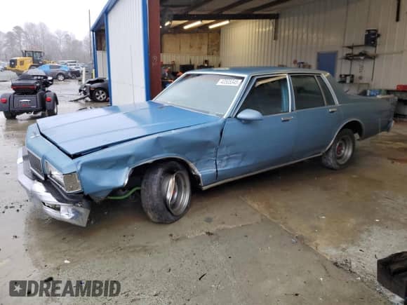 1988 Chevrolet Caprice с VIN 1G1BL51H4JA107607, выставлен на аукционе Copart как лот 43505345 с пробегом 61 354 миль миль и Списание • Salvage title. История ставок и продаж доступна на DreamBid. Изображение 1.