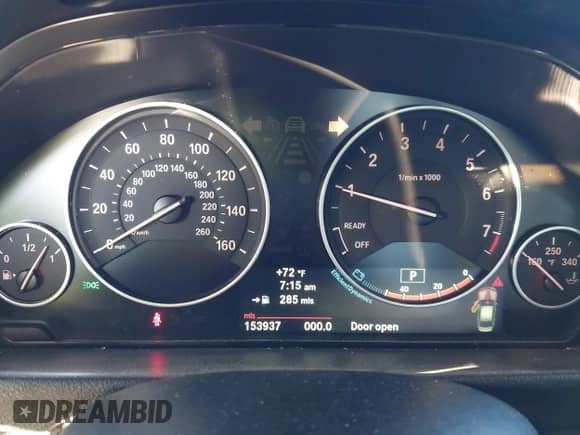 2012 BMW 3 Series 328i с VIN WBA3A5G57CNP17010, выставлен на аукционе IAAI как лот 43485917 с пробегом 153 937 миль миль и . История ставок и продаж доступна на DreamBid. Изображение 7.