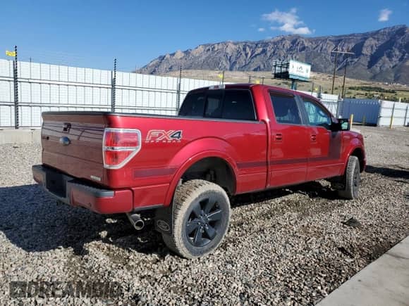 2013 Ford F-150 XLT z VIN 1FTFW1ET5DFB24804, wystawiony jako Copart lot #45978945 z przebiegiem 127 958 mil mil oraz Szkoda całkowita • Salvage title. Historia ofert i sprzedaży dostępna na DreamBid. Obrazek 3.