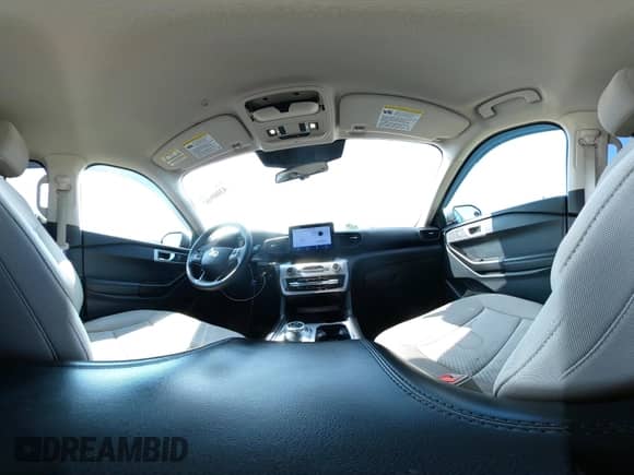 2021 Ford Explorer с VIN 1FMSK7BH1MGA42135, выставлен на аукционе IAAI как лот 43009483 с пробегом 107 997 миль миль и . История ставок и продаж доступна на DreamBid. Изображение 20.