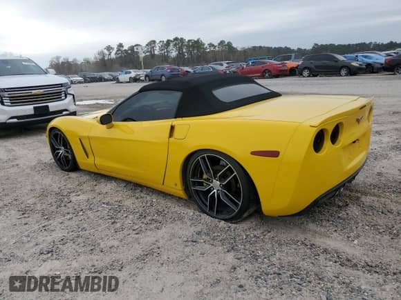 2007 Chevrolet Corvette с VIN 1G1YY36U375137401, выставлен на аукционе Copart как лот 87452024 с пробегом 84 670 миль миль и Списание • Salvage title. История ставок и продаж доступна на DreamBid. Изображение 2.