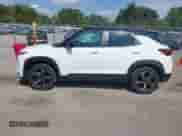 2023 Chevrolet TrailBlazer RS z VIN KL79MTSL0PB123202, wystawiony jako IAAI lot #43279110 z przebiegiem 38 388 mil mil oraz . Historia ofert i sprzedaży dostępna na DreamBid. Obrazek 14.
