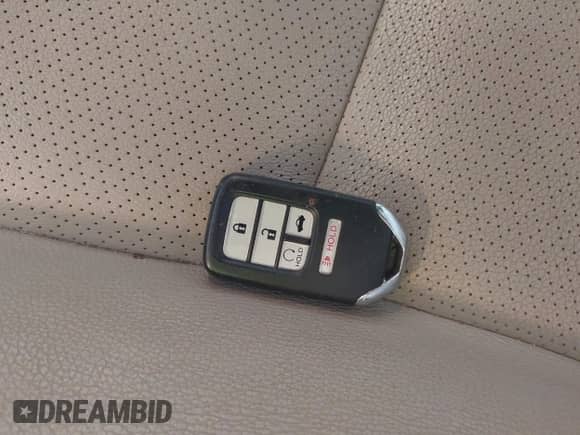 2016 Honda Accord EX-L with VIN 1HGCR2F97GA190485, listed as a IAAI auction lot 42615943 with 185,673 mi miles and . Bid and sale history available at DreamBid. Image 11.