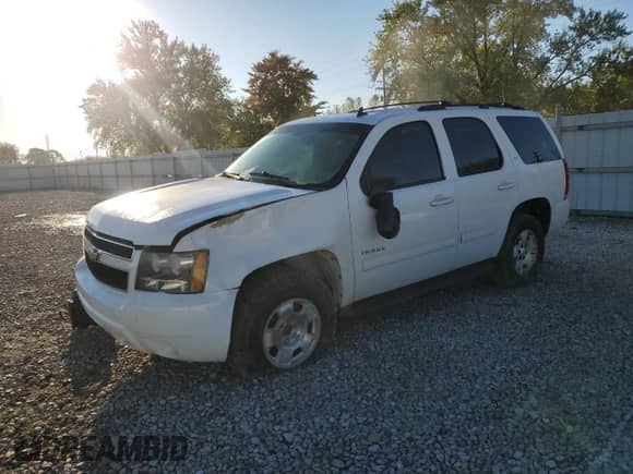 2011 Chevrolet Tahoe LT с VIN 1GNSKBE02BR338058, выставлен на аукционе Copart как лот 85088135 с пробегом 198 535 миль миль и Списание • Salvage title. История ставок и продаж доступна на DreamBid. Изображение 1.