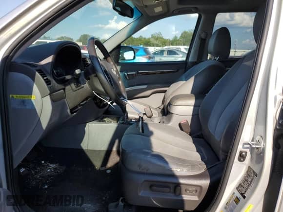 2012 Hyundai Santa Fe SE с VIN 5XYZH4AG7CG102932, выставлен на аукционе Copart как лот 71500305 с пробегом 154 758 миль миль и Списание • Salvage title. История ставок и продаж доступна на DreamBid. Изображение 7.