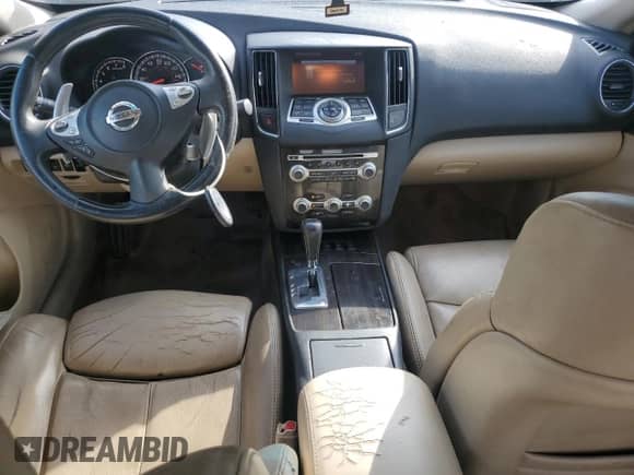 2013 Nissan Maxima S z VIN 1N4AA5AP9DC844364, wystawiony jako Copart lot #90360215 z przebiegiem 189 351 mil mil oraz Szkoda całkowita • Salvage title. Historia ofert i sprzedaży dostępna na DreamBid. Obrazek 8.