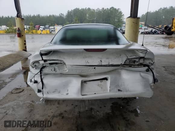 2001 Chevrolet Camaro с VIN 2G1FP22K612111256, выставлен на аукционе Copart как лот 56047085 с пробегом 202 619 миль миль и Списание • Salvage title. История ставок и продаж доступна на DreamBid. Изображение 6.