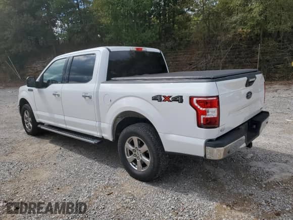 2018 Ford F-150 XLT z VIN 1FTEW1EP2JFB85814, wystawiony jako Copart lot #85926865 z przebiegiem 142 459 mil mil oraz Czysty tytuł • Clean title. Historia ofert i sprzedaży dostępna na DreamBid. Obrazek 2.