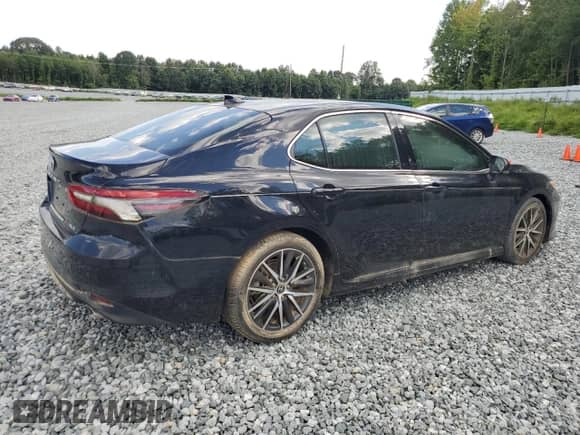 2021 Toyota Camry XLE with VIN 4T1F11AK3MU603452, listed as a Copart auction lot 69985345 with Not provided miles and Salvage title. Bid and sale history available at DreamBid. Image 3.