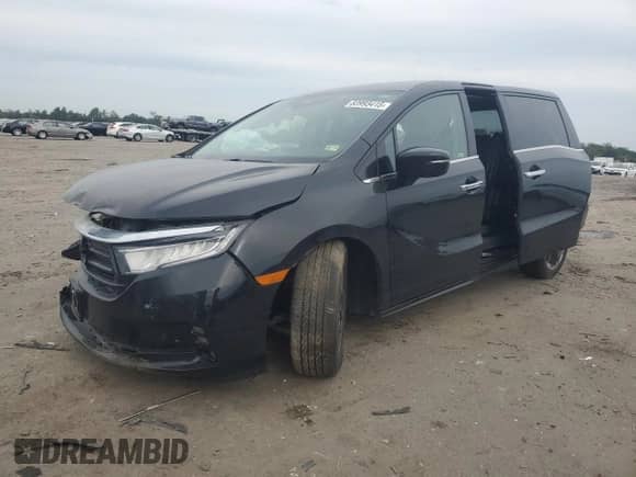 2024 Honda Odyssey Elite with VIN 5FNRL6H98RB002551, listed as a Copart auction lot 83993415 with 32,144 mi miles and Salvage title. Bid and sale history available at DreamBid. Image 1.