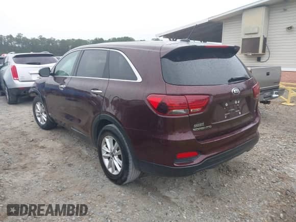 2019 Kia Sorento LX с VIN 5XYPGDA53KG482701, выставлен на аукционе IAAI как лот 42229929 с пробегом 161 526 миль миль и . История ставок и продаж доступна на DreamBid. Изображение 3.