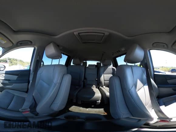 2014 Honda Odyssey Touring с VIN 5FNRL5H95EB108606, выставлен на аукционе IAAI как лот 43170432 с пробегом 133 847 миль миль и . История ставок и продаж доступна на DreamBid. Изображение 18.