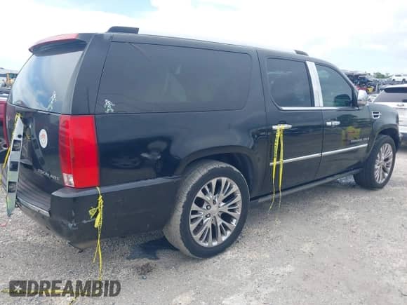 2008 Cadillac Escalade ESV with VIN 1GYFC66858R219653, listed as a IAAI auction lot 42771700 with 177,652 mi miles and . Bid and sale history available at DreamBid. Image 4.