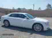 2013 Chrysler 300 C с VIN 2C3CCAET1DH507346, выставлен на аукционе IAAI как лот 42421323 с пробегом 143 269 миль миль и . История ставок и продаж доступна на DreamBid. Изображение 13.