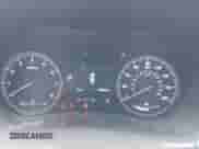 2015 Hyundai Genesis 3.8L z VIN KMHGN4JE6FU070150, wystawiony jako IAAI lot #42479687 z przebiegiem 280 601 mil mil oraz . Historia ofert i sprzedaży dostępna na DreamBid. Obrazek 7.