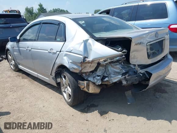 2006 Acura TL z VIN 19UUA66246A031962, wystawiony jako IAAI lot #42832021 z przebiegiem Nie podano mil oraz . Historia ofert i sprzedaży dostępna na DreamBid. Obrazek 3.