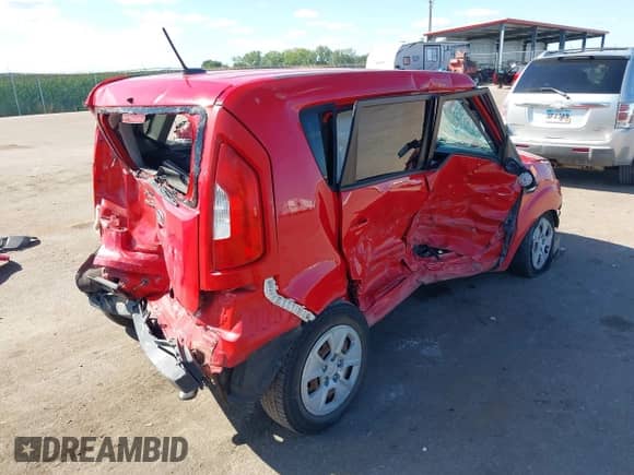 2013 Kia Soul с VIN KNDJT2A52D7545860, выставлен на аукционе IAAI как лот 43076708 с пробегом 129 585 миль миль и . История ставок и продаж доступна на DreamBid. Изображение 4.
