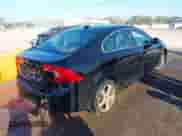 2012 Volvo S60 T5 с VIN YV1622FS1C2048425, выставлен на аукционе IAAI как лот 43324845 с пробегом 250 499 миль миль и . История ставок и продаж доступна на DreamBid. Изображение 4.