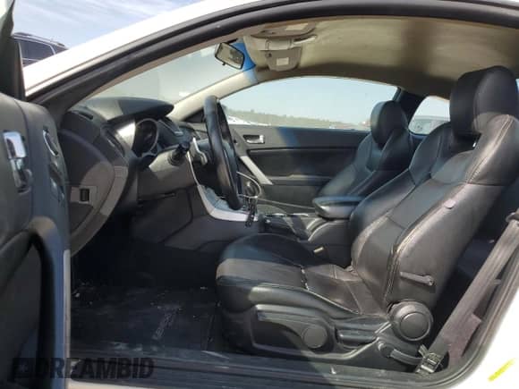 2010 Hyundai Genesis Coupe с VIN KMHHT6KD7AU030874, выставлен на аукционе Copart как лот 77220664 с пробегом 153 419 миль миль и Списание • Salvage title. История ставок и продаж доступна на DreamBid. Изображение 7.