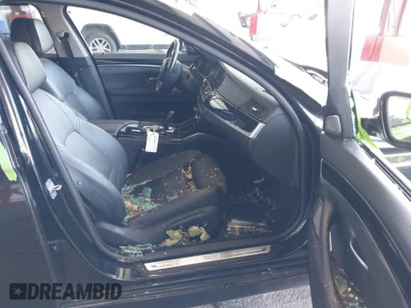 2014 BMW 5 Series 535d xDrive with VIN WBAFV3C57ED684627, listed as a IAAI auction lot 42835540 with 187,596 mi miles and . Bid and sale history available at DreamBid. Image 5.