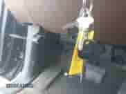 2015 Chevrolet Silverado 1500 High Country z VIN 3GCPCTEC7FG385328, wystawiony jako IAAI lot #43036924 z przebiegiem 155 391 mil mil oraz . Historia ofert i sprzedaży dostępna na DreamBid. Obrazek 11.