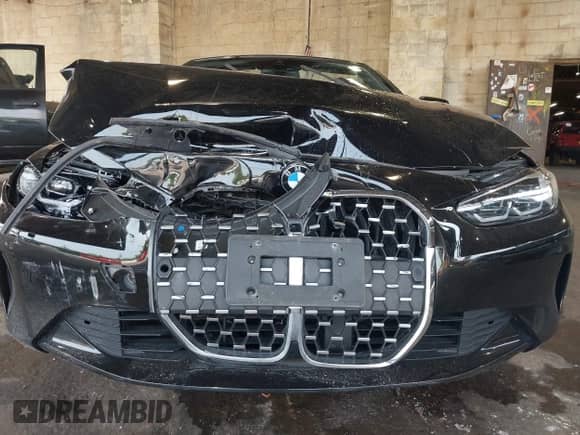 2024 BMW 4 Series 430i xDrive z VIN WBA43AT03RCP19391, wystawiony jako IAAI lot #42473540 z przebiegiem 24 614 mil mil oraz . Historia ofert i sprzedaży dostępna na DreamBid. Obrazek 6.