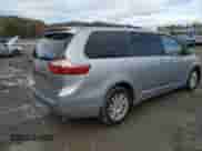 2015 Toyota Sienna XLE with VIN 5TDYK3DC1FS687918, listed as a Copart auction lot 86643375 with 121,810 mi miles and Salvage title. Bid and sale history available at DreamBid. Image 3.