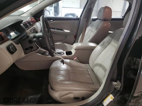 2006 Chevrolet Impala SS с VIN 2G1WD58C469364293, выставлен на аукционе Copart как лот 80858355 с пробегом 181 357 миль миль и Списание • Salvage title. История ставок и продаж доступна на DreamBid. Изображение 7.