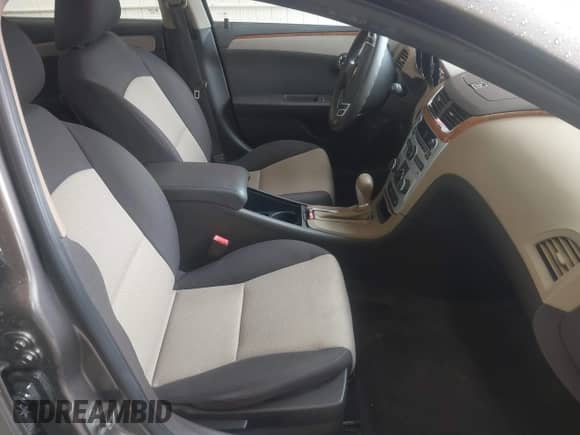 2010 Chevrolet Malibu 1LT с VIN 1G1ZC5E07A4125665, выставлен на аукционе IAAI как лот 42905068 с пробегом 105 000 миль миль и . История ставок и продаж доступна на DreamBid. Изображение 5.