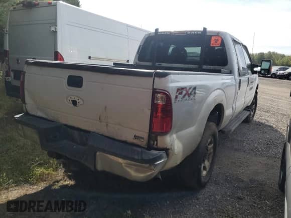 2014 Ford F-250 XL z VIN 1FT7W2B67EEA18743, wystawiony jako Copart lot #82002605 z przebiegiem Nie podano mil oraz Czysty tytuł • Clean title. Historia ofert i sprzedaży dostępna na DreamBid. Obrazek 3.