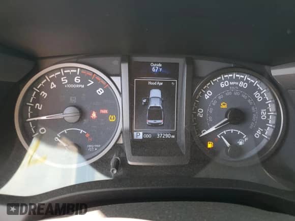2020 Toyota Tacoma SR5 с VIN 3TMBZ5DN6LM026525, выставлен на аукционе Copart как лот 63804245 с пробегом 37 290 миль миль и Чистый • Clean title. История ставок и продаж доступна на DreamBid. Изображение 9.