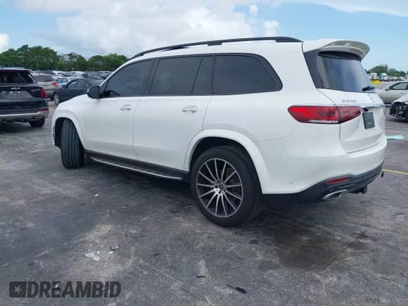 2022 Mercedes-Benz GLS 450 with VIN 4JGFF5KE2NA807714, listed as a IAAI auction lot 42741894 with 40,407 mi miles and . Bid and sale history available at DreamBid. Image 3.