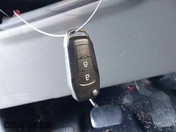 2018 Ford F-150 XL z VIN 1FTEX1EB3JFA21375, wystawiony jako IAAI lot #41517176 z przebiegiem 123 198 mil mil oraz . Historia ofert i sprzedaży dostępna na DreamBid. Obrazek 11.