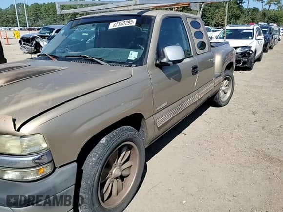 2000 Chevrolet Silverado 1500 LS z VIN 2GCEC19T1Y1270581, wystawiony jako Copart lot #82360295 z przebiegiem Nie podano mil oraz Szkoda całkowita • Salvage title. Historia ofert i sprzedaży dostępna na DreamBid. Obrazek 13.