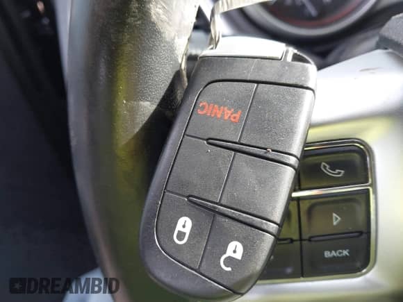 2018 Dodge Journey SXT z VIN 3C4PDDBG0JT261198, wystawiony jako IAAI lot #41451969 z przebiegiem 81 067 mil mil oraz . Historia ofert i sprzedaży dostępna na DreamBid. Obrazek 11.