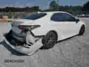 2021 Toyota Camry SE Nightshade z VIN 4T1G11AK8MU408838, wystawiony jako Copart lot #71665125 z przebiegiem 106 701 mil mil oraz Szkoda całkowita • Salvage title. Historia ofert i sprzedaży dostępna na DreamBid. Obrazek 3.