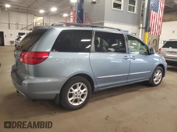 2005 Toyota Sienna XLE z VIN 5TDZA22C85S264451, wystawiony jako Copart lot #87071155 z przebiegiem 256 535 mil mil oraz Czysty tytuł • Clean title. Historia ofert i sprzedaży dostępna na DreamBid. Obrazek 3.