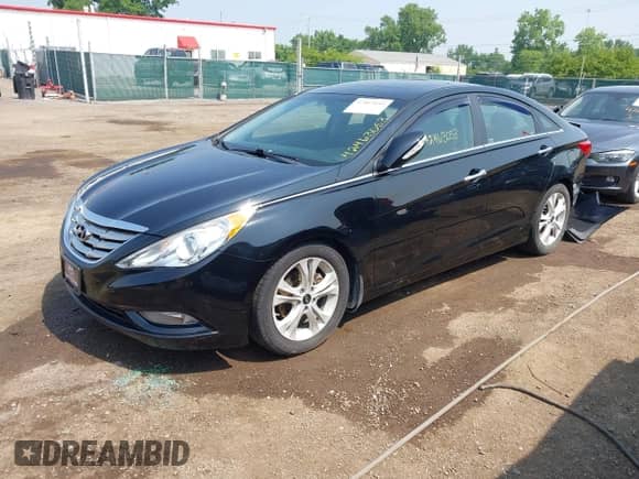 2013 Hyundai Sonata Limited с VIN 5NPEC4AC0DH625858, выставлен на аукционе IAAI как лот 42463053 с пробегом 102 778 миль миль и . История ставок и продаж доступна на DreamBid. Изображение 2.