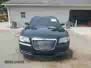 2014 Chrysler 300 с VIN 2C3CCARG4EH384561, выставлен на аукционе IAAI как лот 42888987 с пробегом 326 816 миль миль и . История ставок и продаж доступна на DreamBid. Изображение 12.