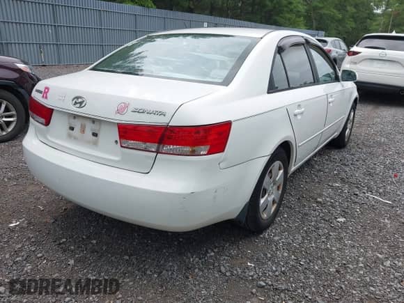 2006 Hyundai Sonata GL z VIN 5NPET46C46H098371, wystawiony jako IAAI lot #42888039 z przebiegiem 208 080 mil mil oraz . Historia ofert i sprzedaży dostępna na DreamBid. Obrazek 4.