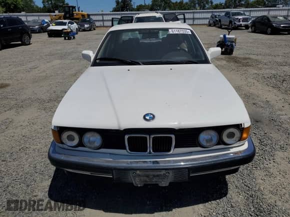 1988 BMW 7 Series с VIN WBAGB431XJ1644649, выставлен на аукционе Copart как лот 61187335 с пробегом 167 753 миль миль и Чистый • Clean title. История ставок и продаж доступна на DreamBid. Изображение 5.