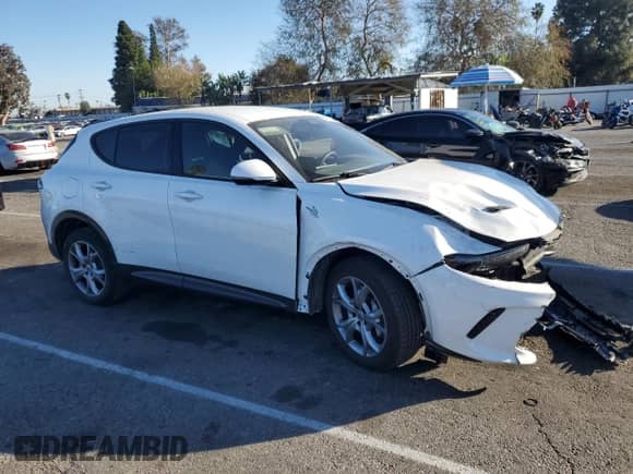 2024 Dodge Hornet R/T с VIN ZACPDFCW0R3A27865, выставлен на аукционе Copart как лот 88408965 с пробегом 24 215 миль миль и Чистый • Clean title. История ставок и продаж доступна на DreamBid. Изображение 4.