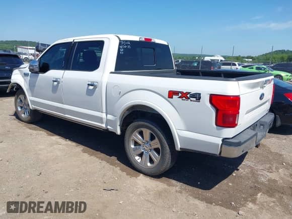 2020 Ford F-150 XL z VIN 1FTEW1E45LFB22280, wystawiony jako IAAI lot #42680613 z przebiegiem 187 634 mil mil oraz . Historia ofert i sprzedaży dostępna na DreamBid. Obrazek 3.
