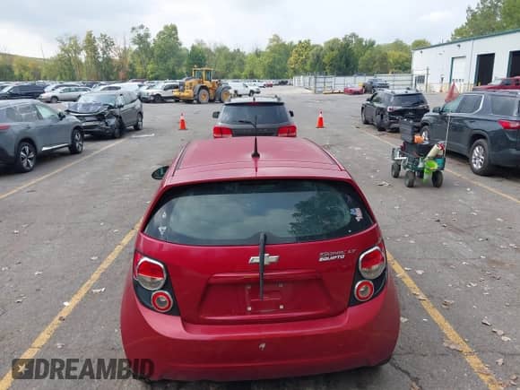 2013 Chevrolet Sonic LT с VIN 1G1JC6SH5D4172355, выставлен на аукционе IAAI как лот 43259638 с пробегом 161 751 миль миль и . История ставок и продаж доступна на DreamBid. Изображение 16.
